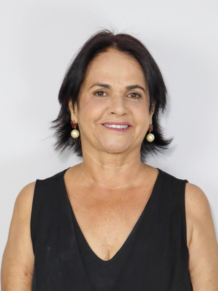 Nara Núbia de Cabral Pina