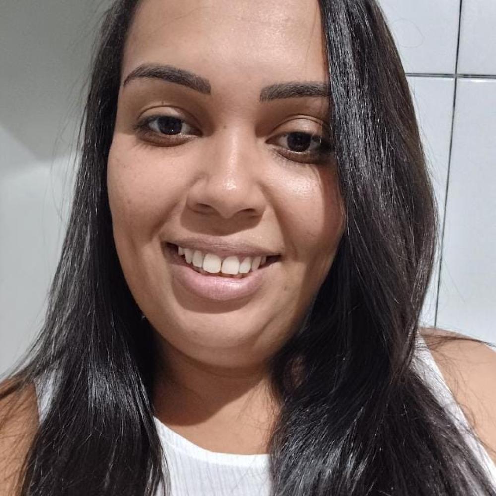 Camila Luzia de Souza